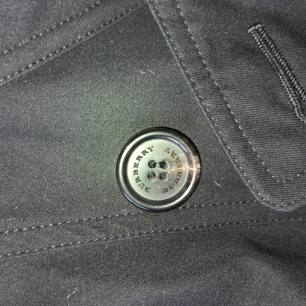 Like New Burberry Chelsea Trench - Picture 3 of 12